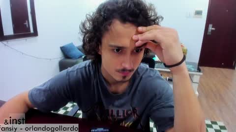 Snapshot of orlando__bloom chatting on 02.03.25 Fansly and Instagram -  online show from 02.03.25