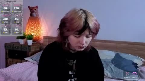 Snapshot of orvacurington chatting on 10.15.25 Ashley online show from 10.15.25