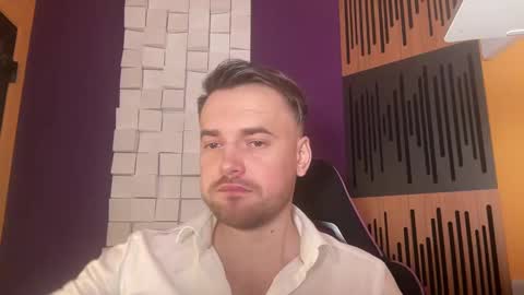 Oscar Steel Savage online show from 02.06.25