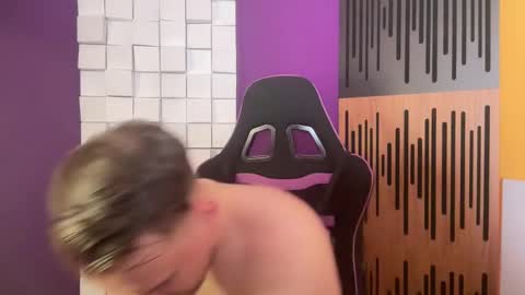 Oscar Steel Savage online show from 02.09.25