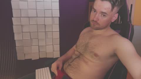 Oscar Steel Savage online show from 03.10.25