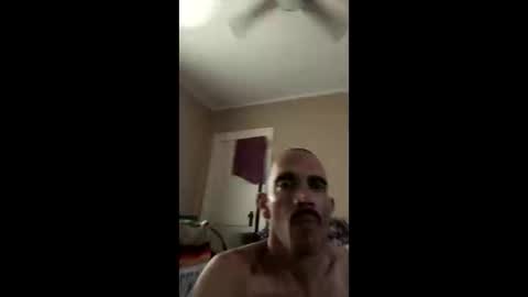 Snapshot of oskar562 chatting on 10.22.25 oskar562 online show from 10.22.25