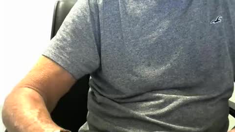 Ossi online show from 10.24.25