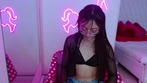 Snapshot of ozzy_clay chatting on 02.05.25 ozzy online show from 02.05.25