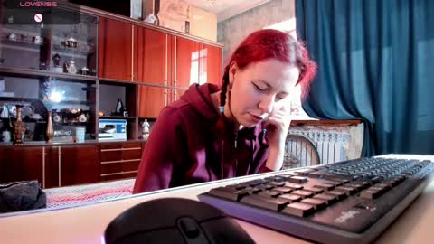 Ella online show from 02.07.25