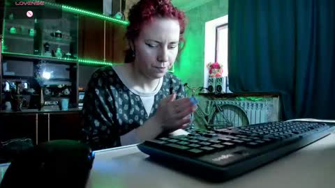 Ella online show from 02.09.25