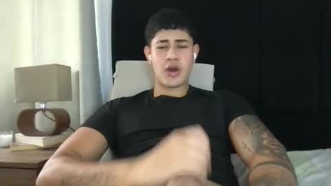 Javi    online show from 02.21.25