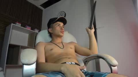 Painlee online show from 09.17.25