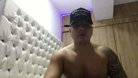 Snapshot of paisaexotico chatting on 10.10.25 paisaexotico online show from 10.10.25