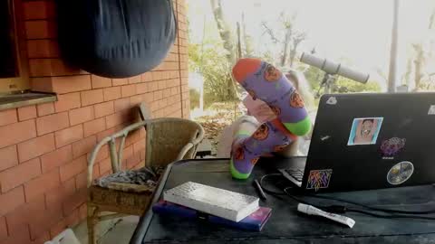 Snapshot of palmer_haze chatting on 10.31.25 palmer_haze online show from 10.31.25