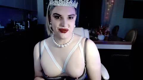 Sarina Williams online show from 10.21.25