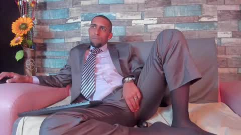 Paolo online show from 03.11.25