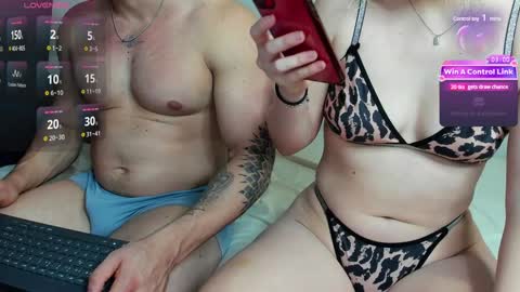 Snapshot of pareja_veda chatting on 12.27.24 pareja_veda online show from 12.27.24