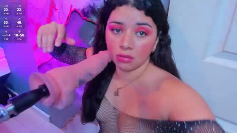 Snapshot of paris_secret chatting on 11.14.25 paris_secret online show from 11.14.25