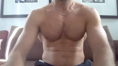 Snapshot of parisien75015 chatting on 01.04.25 Porn Actor 21cm Hetero online show from 01.04.25