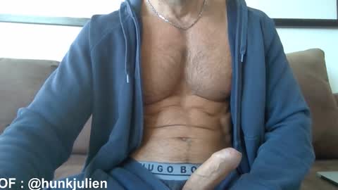 Snapshot of parisien75015 chatting on 09.24.25 Porn Actor 21cm Hetero online show from 09.24.25