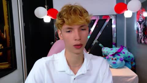 Snapshot of park_jimin1 chatting on 09.23.25 park_jimin1 online show from 09.23.25