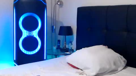 Snapshot of passiekoppel chatting on 02.07.25 Sexy Prinsesje Celina and my Boyfriend Fred Follow Passiekoppel on TwitterREAD BIO online show from 02.07.25