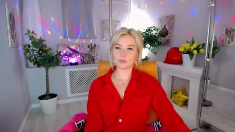 Snapshot of passionate_babe chatting on 01.31.25 I have returned from vacation and I am glad to share my energy and emotions with you online show from 01.31.25