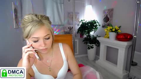 Snapshot of passionate_babe chatting on 03.11.25 I have returned from vacation and I am glad to share my energy and emotions with you online show from 03.11.25