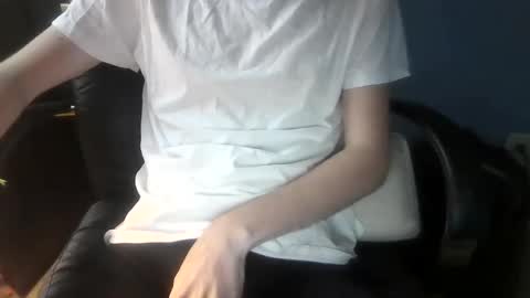 Snapshot of patrick191823 chatting on 11.21.25 patrick191823 online show from 11.21.25