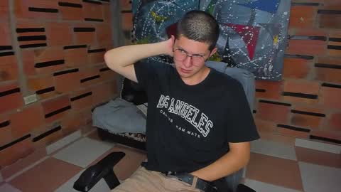 Snapshot of patrik027 chatting on 02.20.25 .... online show from 02.20.25