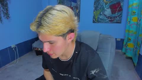 Snapshot of patrik027 chatting on 09.22.25 .... online show from 09.22.25