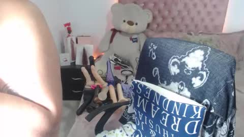 Snapshot of patty_squirt87 chatting on 10.10.25 patty squirt87 online show from 10.10.25