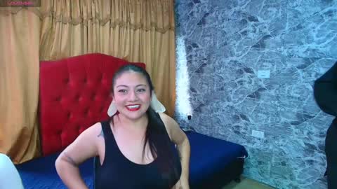 Snapshot of pau_cute19 chatting on 01.14.25 pau cute online show from 01.14.25