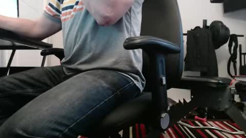 Snapshot of paulie120464 chatting on 10.27.25 paulie120464 online show from 10.27.25