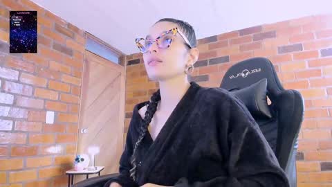 Paulina online show from 01.12.25