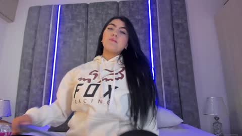 Snapshot of paulinaduarte_ chatting on 01.17.25 Paulina online show from 01.17.25