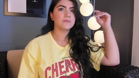Snapshot of paulinaduarte_ chatting on 02.14.25 Paulina online show from 02.14.25