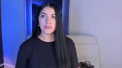Snapshot of paulinaduarte_ chatting on 10.13.25 Paulina online show from 10.13.25