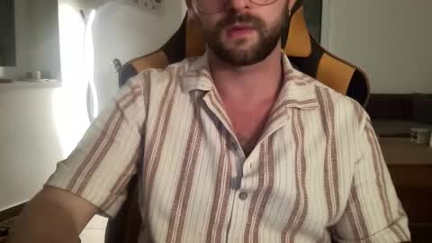 Snapshot of paulsimpsn chatting on 09.15.25 love bush online show from 09.15.25