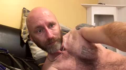 Snapshot of pc2334 chatting on 10.18.25 pc2334 online show from 10.18.25