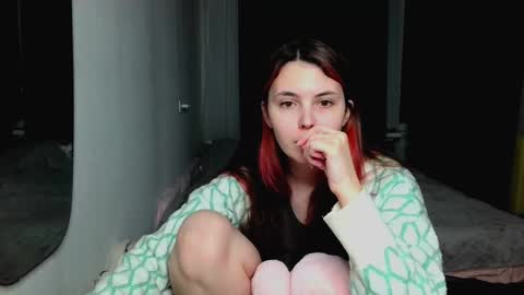 Snapshot of peachybabe__ chatting on 01.04.25 Peachy online show from 01.04.25