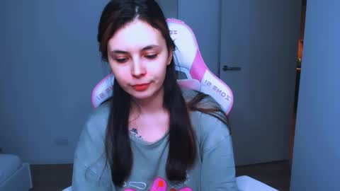 Snapshot of peachybabe__ chatting on 01.28.25 Peachy online show from 01.28.25