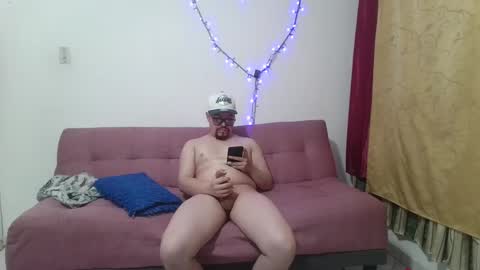 Snapshot of pecadodulce chatting on 12.21.24 pecadodulce online show from 12.21.24