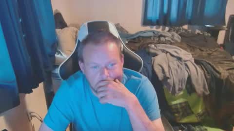 Snapshot of pecker40 chatting on 12.01.24 pecker40 online show from 12.01.24