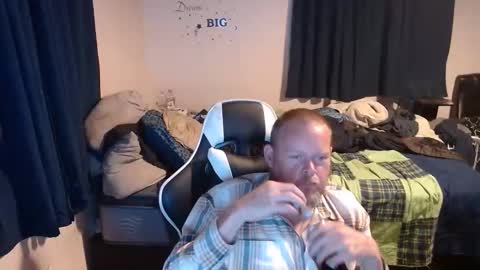 Snapshot of pecker40 chatting on 12.30.24 pecker40 online show from 12.30.24