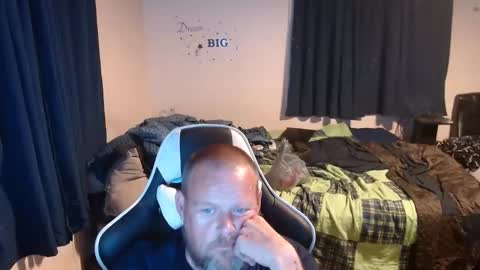 Snapshot of pecker40 chatting on 12.31.24 pecker40 online show from 12.31.24