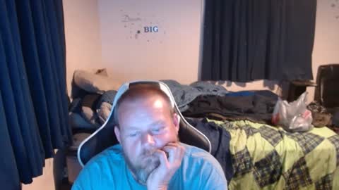 Snapshot of pecker40 chatting on 01.14.25 pecker40 online show from 01.14.25