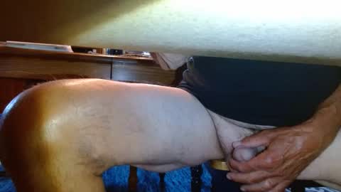 Snapshot of peecocktail chatting on 09.30.25 peecocktail online show from 09.30.25