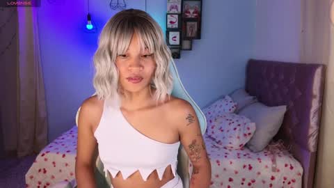 Snapshot of peggy_funn chatting on 01.23.25 peggy-funn online show from 01.23.25