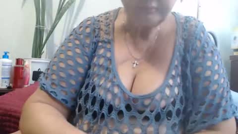 Snapshot of peggysoft chatting on 10.10.25 PeggySoft online show from 10.10.25