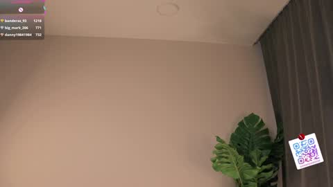 Snapshot of pekadark chatting on 03.11.25 HERES ALICE WELCOME EVERYONE LOVENSE DOMI REACT TO YOUR TIPS LETS MAKE A GREAT SHOW TOGETHER online show from 03.11.25