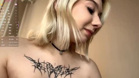 Snapshot of pekadark chatting on 09.09.25 HERES ALICE WELCOME EVERYONE LOVENSE DOMI REACT TO YOUR TIPS LETS MAKE A GREAT SHOW TOGETHER online show from 09.09.25