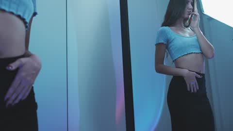 Snapshot of pelagy chatting on 12.14.24 Pelagy Show time 2-10 pm Dubai time zone online show from 12.14.24