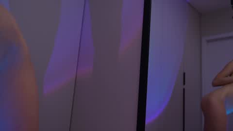 Snapshot of pelagy chatting on 01.05.25 Pelagy Show time 2-10 pm Dubai time zone online show from 01.05.25